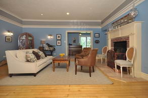 Livingroom - Country homes for sale and luxury real estate including horse farms and property in the Caledon and King City areas near Toronto